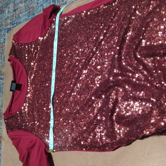 Rue 21 Women's Short Sleeve Wine Color Sequined Tunic Size Medium - Picture 6 of 7